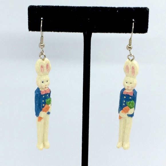 !!SOLD!! WOOD CARVED EASTER RABBIT BUNNY EARRINGS MAN - Picture 3 of 8